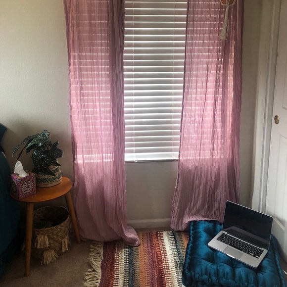 Curtains - Picture 3 of 4